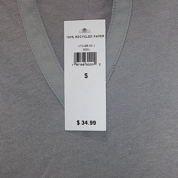 NWT Banana Republic V-Neck T-Shirt - Picture 4 of 8